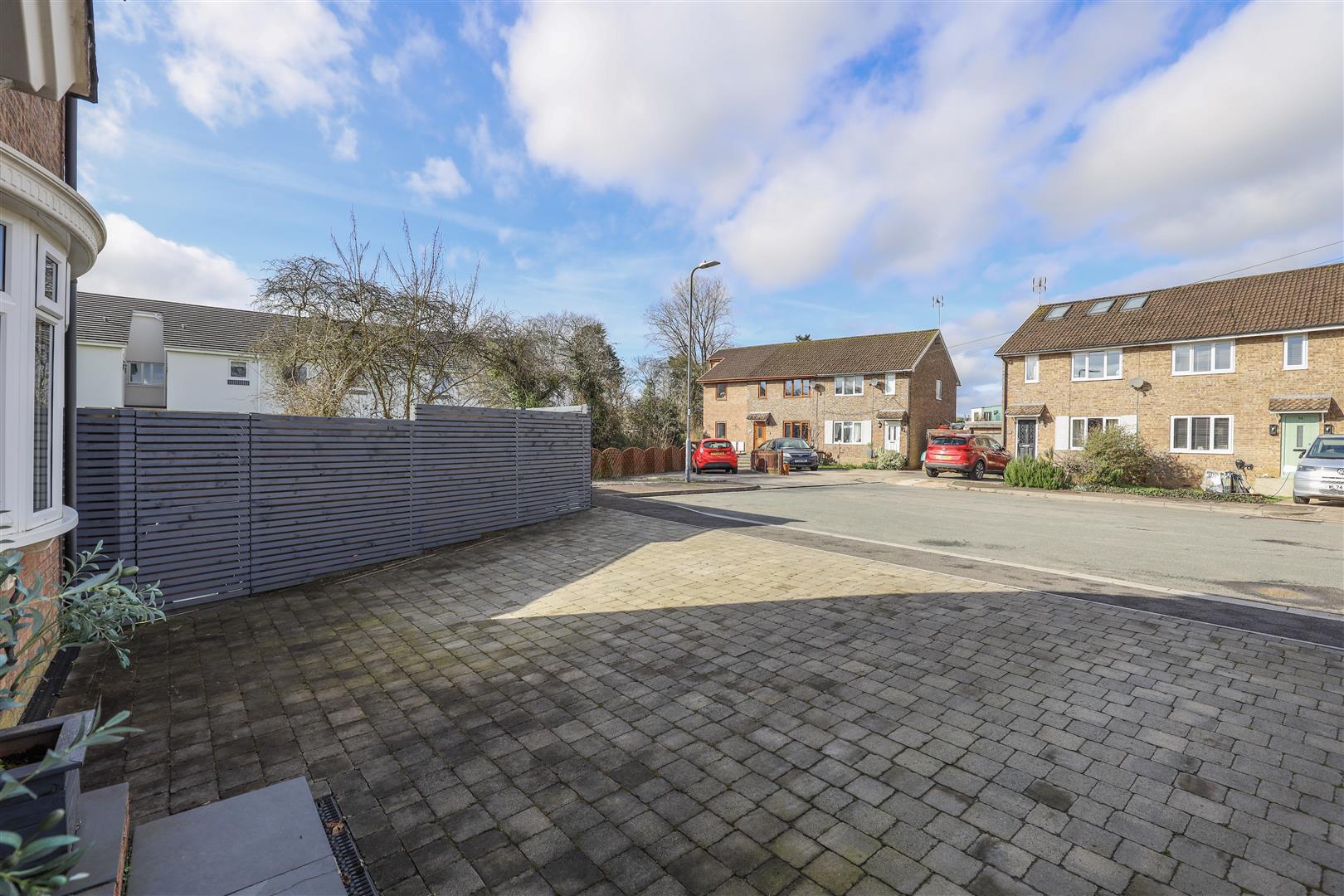 37 Millfield Drive, Cowbridge, Vale of Glamorgan, CF71 7BR